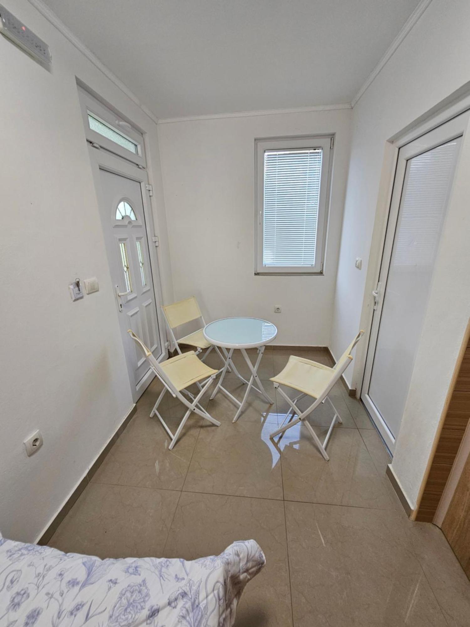 Apartment Ebra *