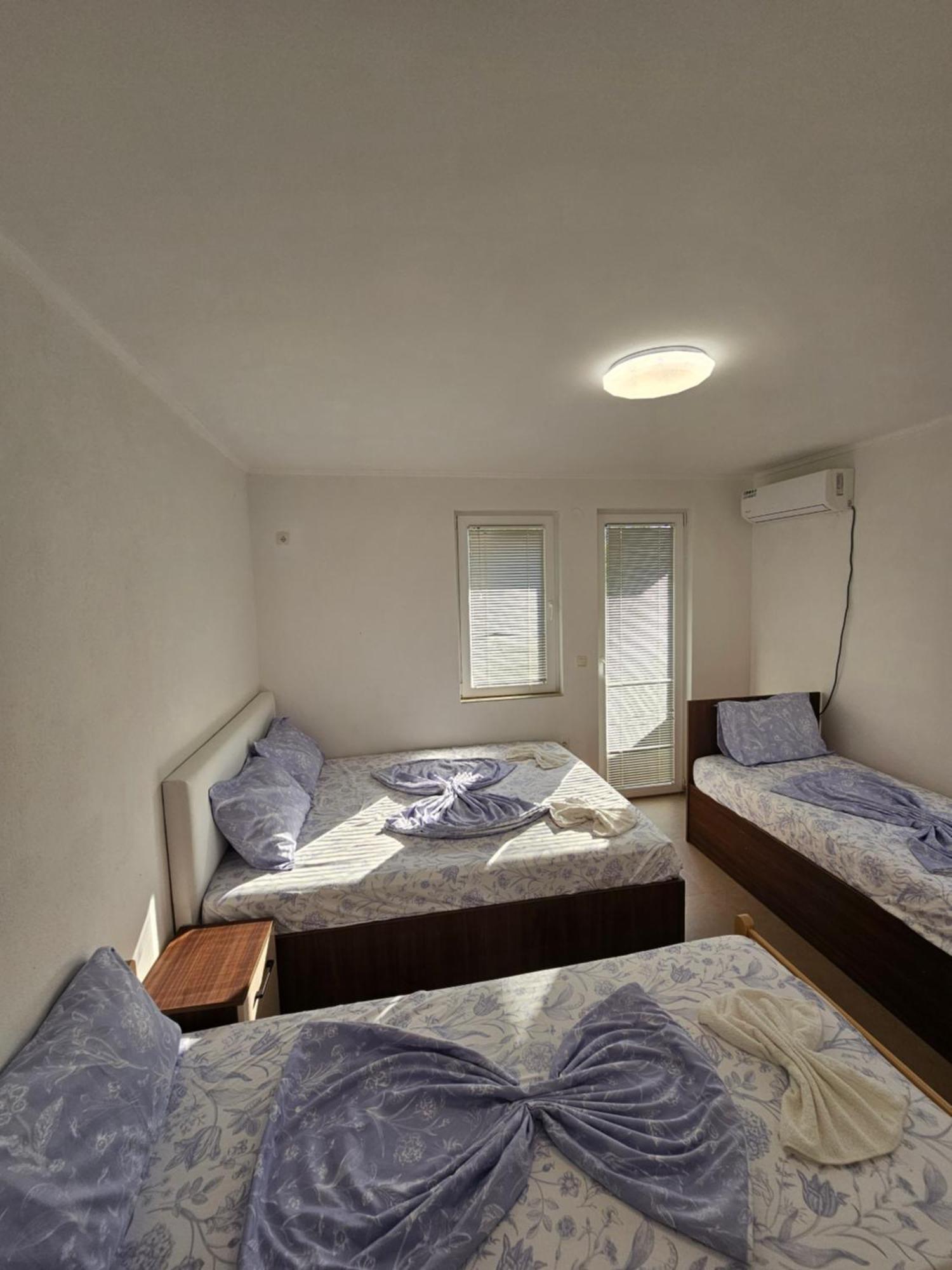 Ebra Apartment